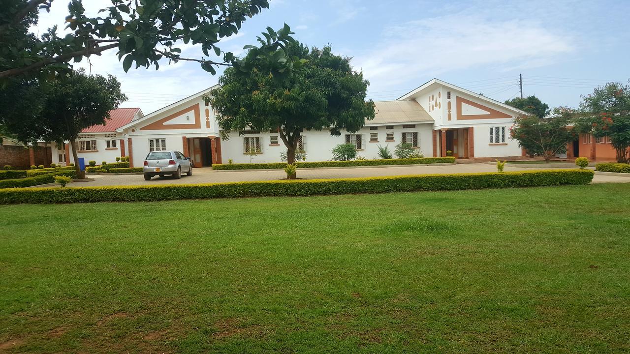Lucia Villas Mbale Exterior photo